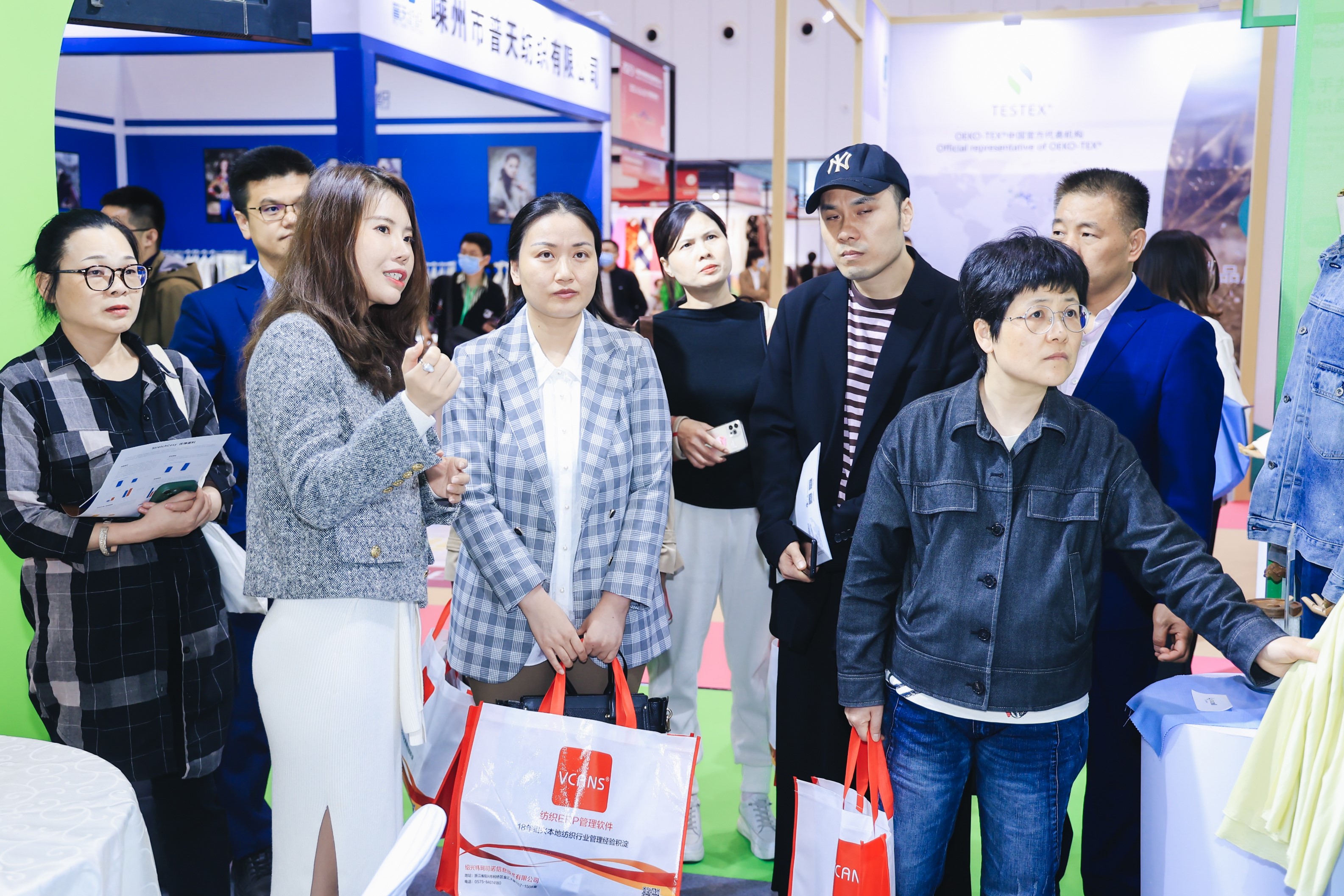 頭部企業齊聚紡城!共赴柯橋紡博會創新之約