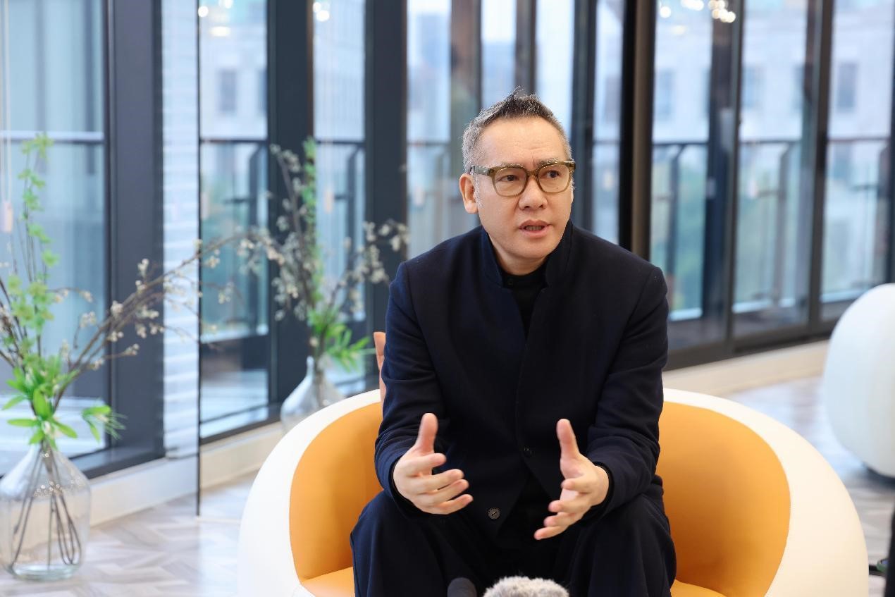 當玖姿JUZUI遇上王陶Taoray Wang,開啟進階國際品牌的“繁花”時代!
