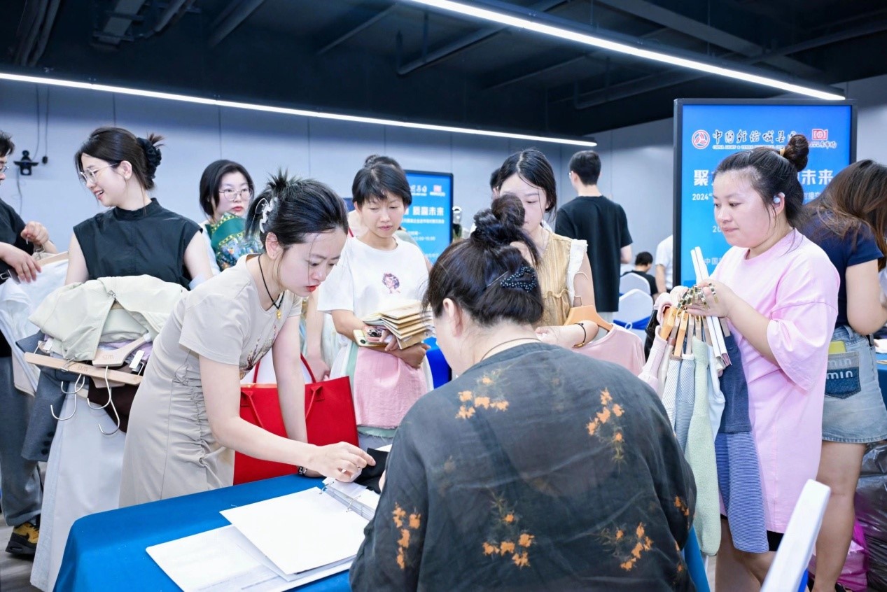 向世界問好！&ldquo;中國時尚女裝面料第一站&rdquo;榮耀啟航