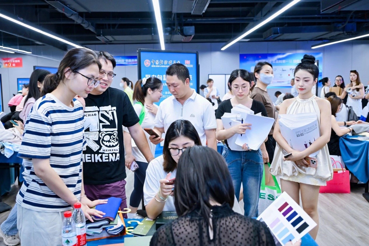 向世界問好！&ldquo;中國時尚女裝面料第一站&rdquo;榮耀啟航