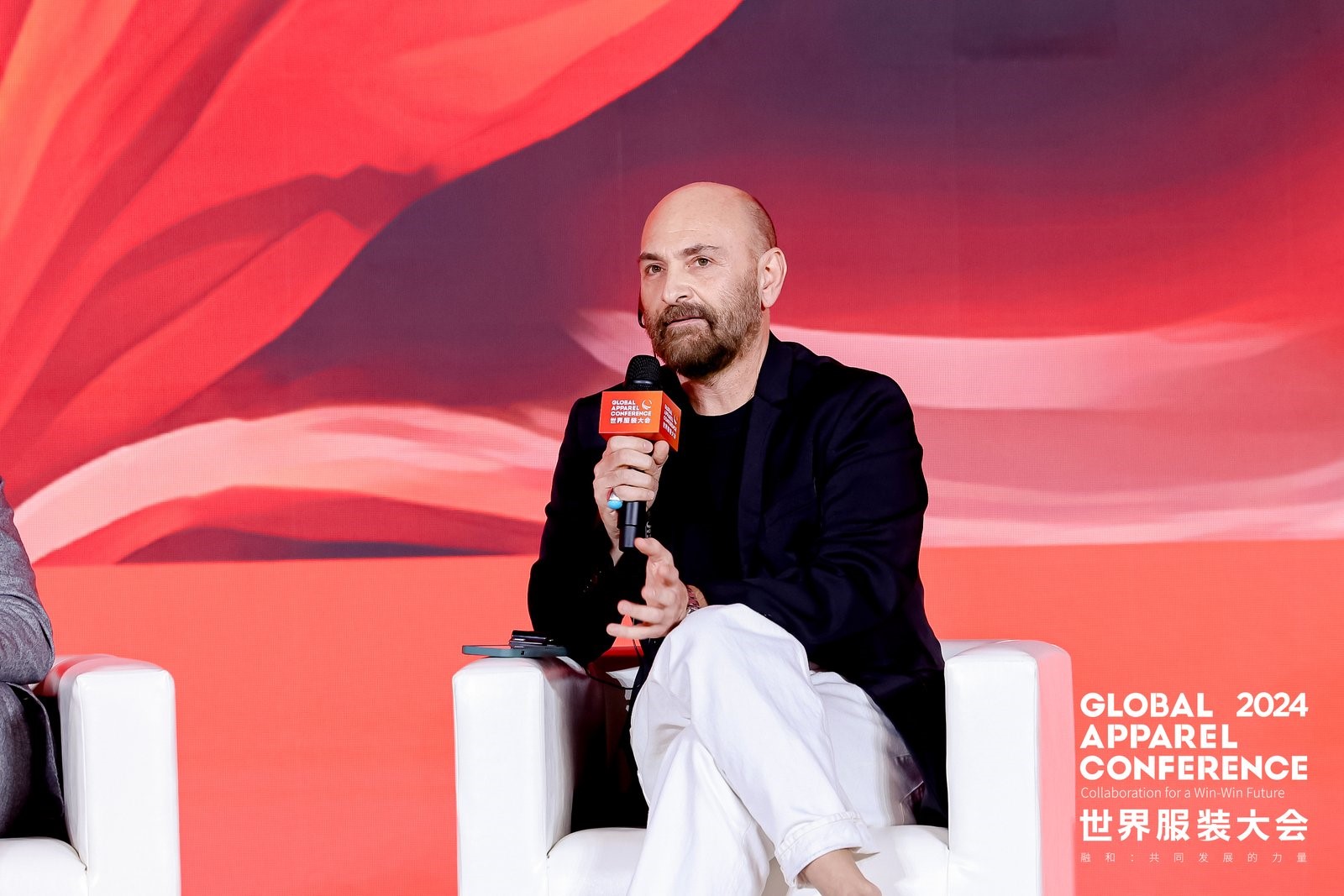 “融和”20個(gè)國家和地區(qū)服裝精英,2024世界服裝大會(huì)在東莞虎門開幕