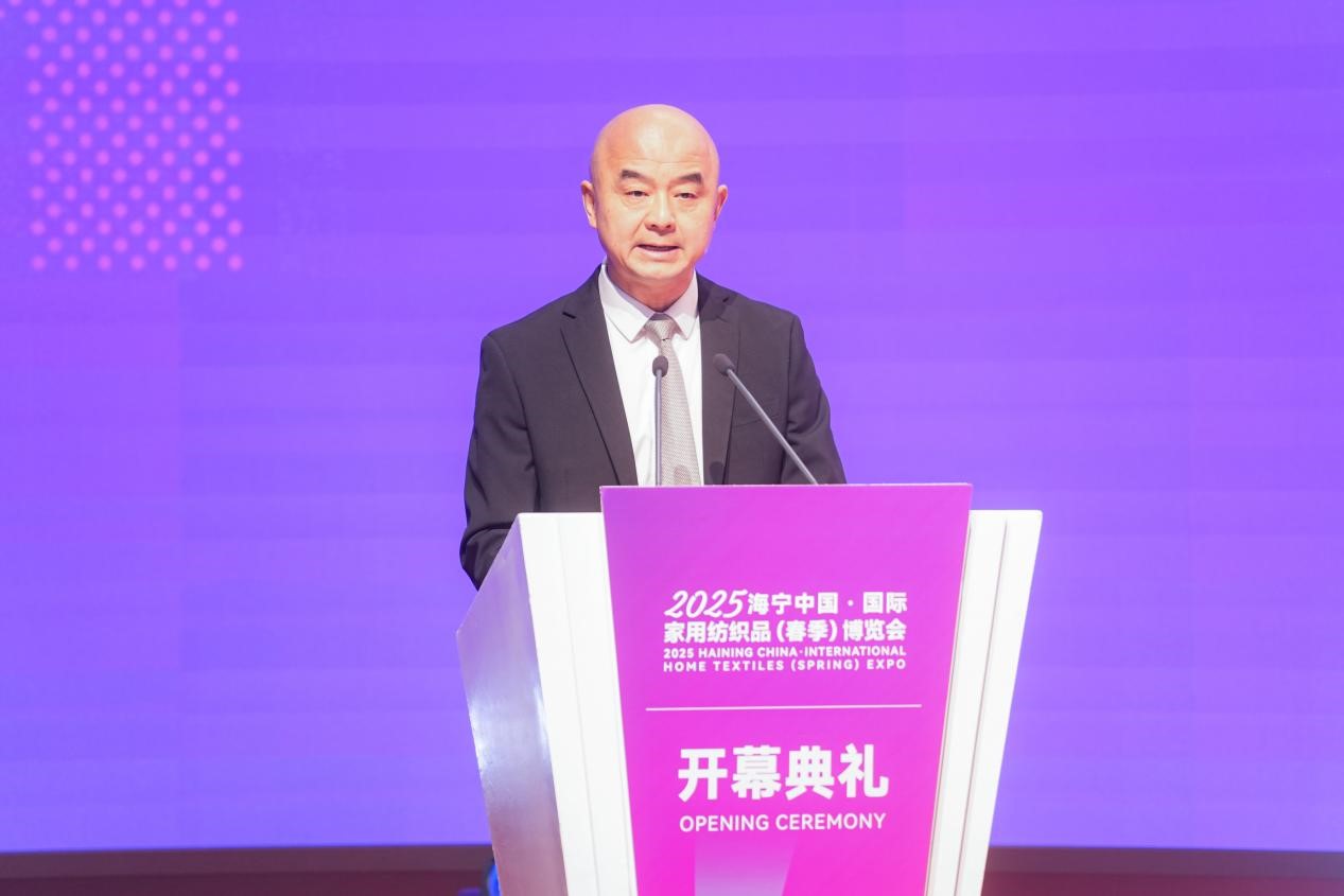 智造織就未來(lái)，錦韻潮動(dòng)全球！2025海寧春季家博會(huì)今日啟幕