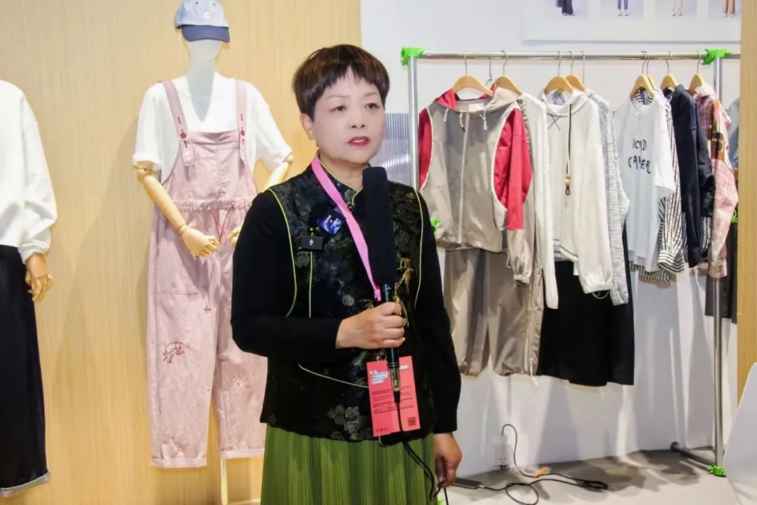 銀基廣場攜六大原創(chuàng)品牌亮相CHIC2025(春季),展現(xiàn)中部地區(qū)時尚力量