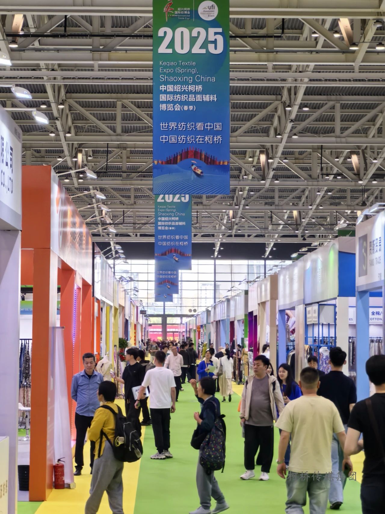新形勢(shì)、新機(jī)遇，2025柯橋春季國際紡博會(huì)拉開帷幕，全方位展示中國紡織發(fā)展的強(qiáng)韌