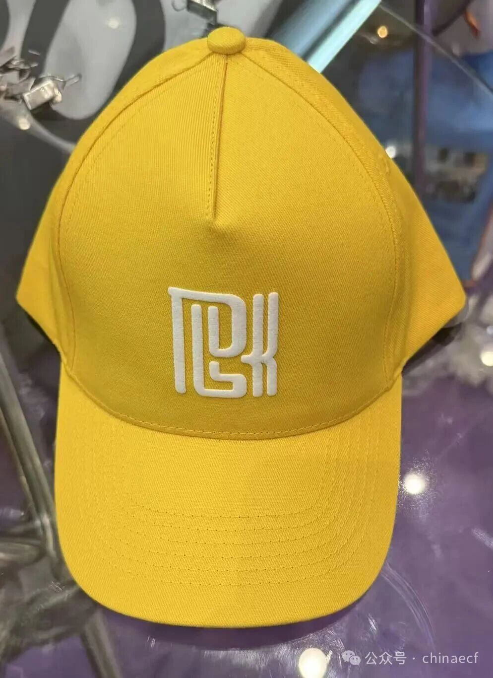 從材料革新到體驗(yàn)重塑，中國服裝&ldquo;趕海人&rdquo;闖出時(shí)尚新航道