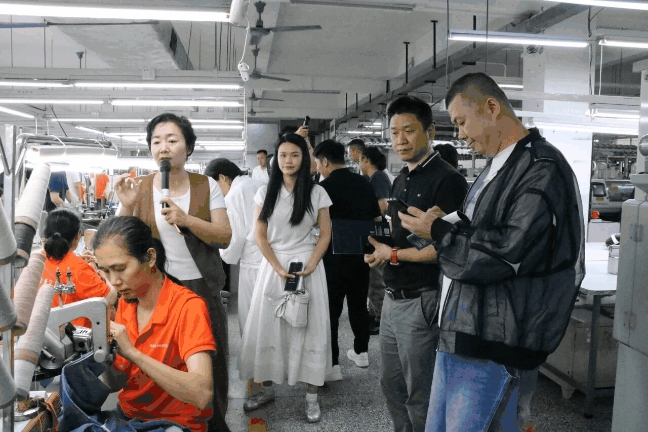 大朗毛織新技術(shù)、新紗線、新設(shè)備閉門交流會(huì)圓滿舉行