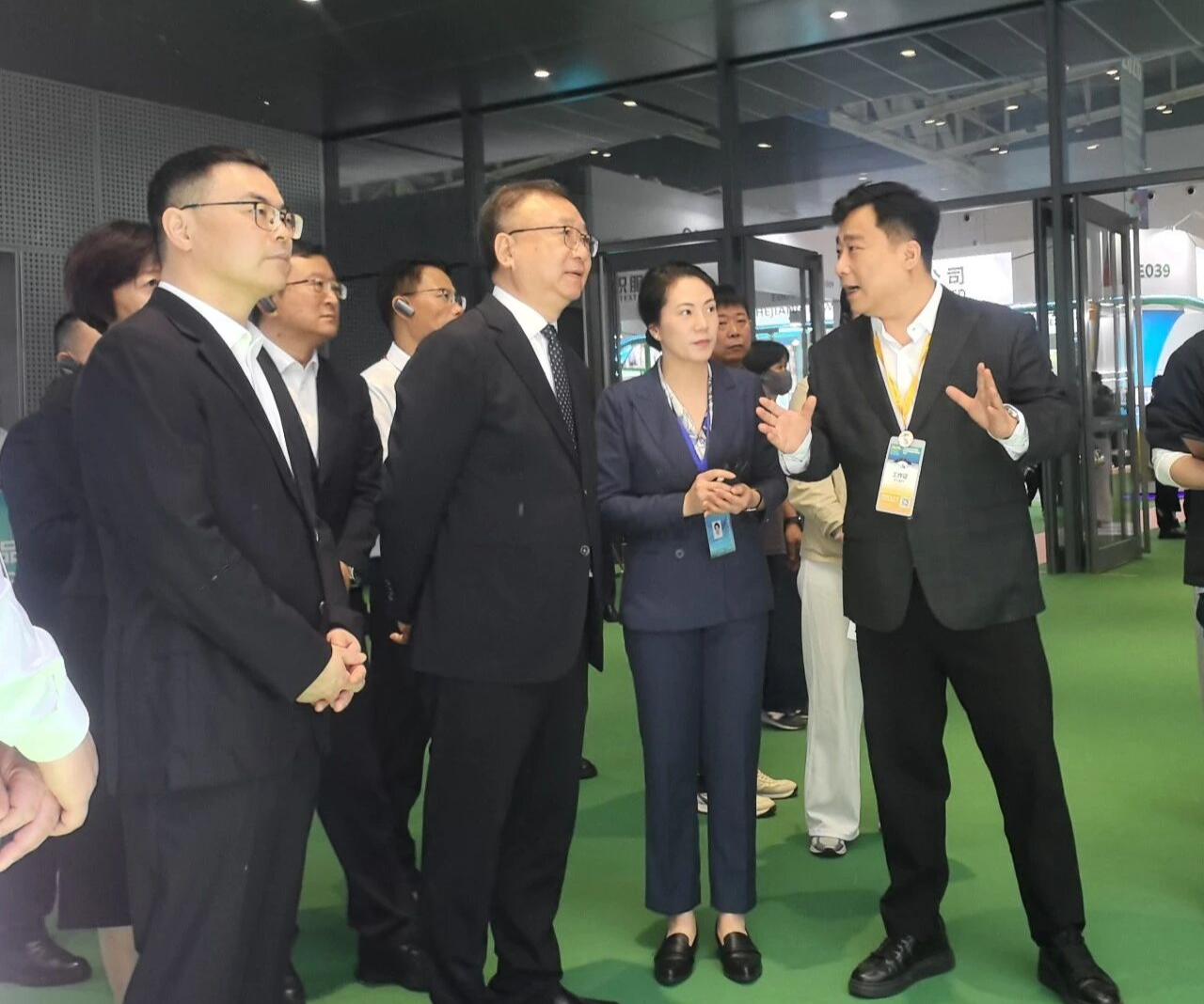 紡博會現場的AI智能體“小布”