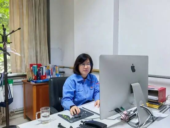 數智織夢三十載 匠心筑就新榮光 --全國五一勞動獎章獲得者魏橋紡織馬法紅